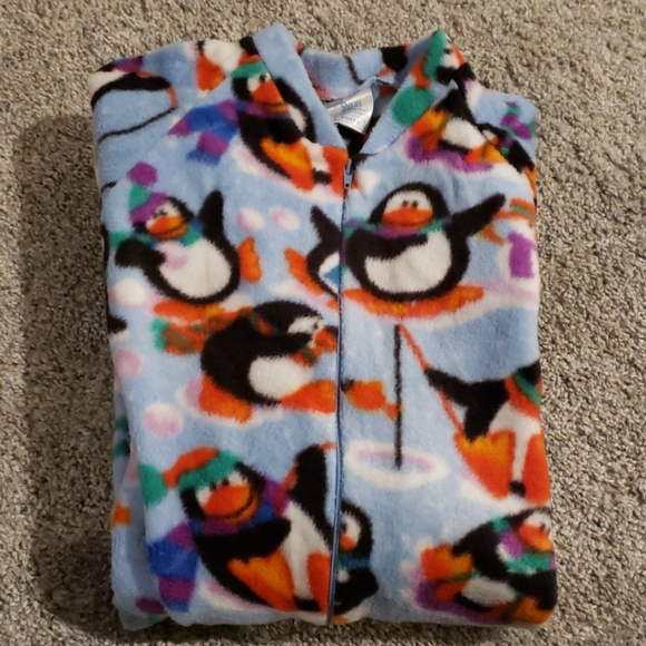 Clothes - Picture 2 of 2